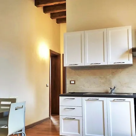 Conti Zambonelli サン・ジョヴァンニ・イン・ペルシチェート